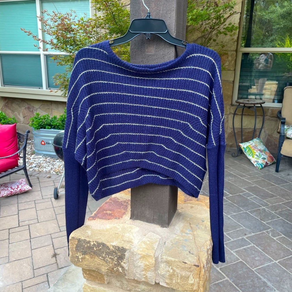 Urban Outfitters Cropped Sweater